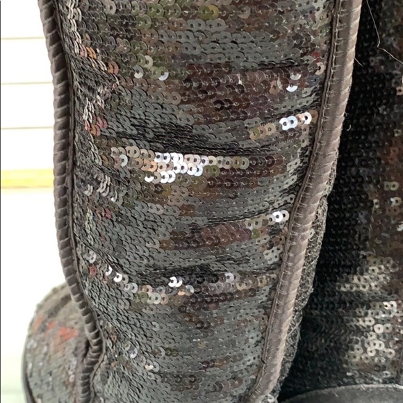 Tall Black Uggs - Picture 5 of 11